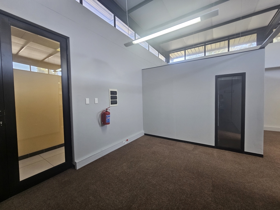 To Let commercial Property for Rent in Vincent Eastern Cape